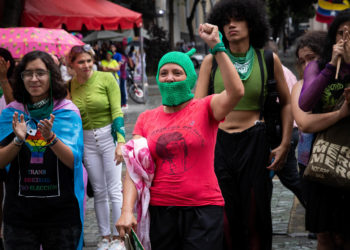 Activistas y organizaciones exigen a la Asamblea Nacional la legalización del aborto