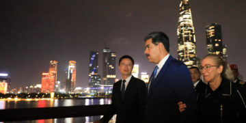 Maduro inicia su visita a China en la megalópolis tecnológica de Shenzhen