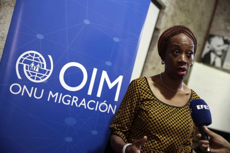 La directora general adjunta de Operaciones de la Organización Internacional para las Migraciones (OIM), Ugochi Daniels, habla durante una entrevista con EFE, el 25 de septiembre de 2023, en San José (Costa Rica). EFE/Jeffrey Arguedas