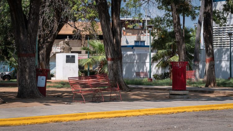 Fotografía de la Plaza Los Bomberos en el sector de La Ciega, punto seleccionado como centro de votación para las primarias opositoras que se realizarán en octubre, el 20 de septiembre de 2023 en Caracas (Venezuela). EFE/ Rayner Peña R.