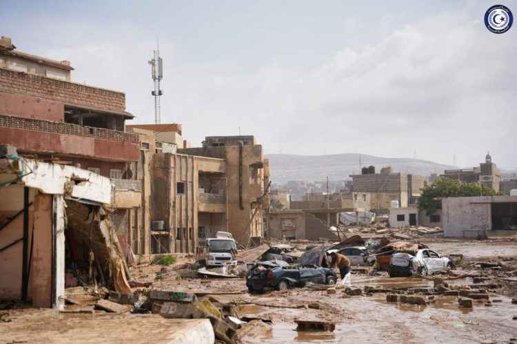 Imagen distribuida por el Departamento de Comunicación del Gobierno de Libia en una red social que muestra los destrozos en la ciudad de Derna, la más afectada por las lluvias torrenciales que han dejado por el momento unas 2.400 víctimas mortales y 10.000 desaparecidos, según la Federación de la Cruz Roja. EFE/ Dpto. Comunicación del Gobierno Libio vía red social X -
