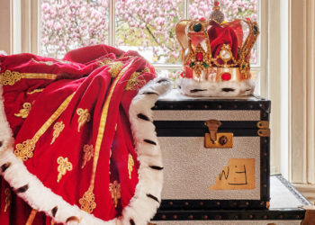 Salen a la venta objetos y recuerdos que atesoraba Freddie Mercury en su hogar en Londres
