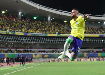 5-1. Brasil se pone al frente en las eliminatorias con goleada y exhibición de Neymar