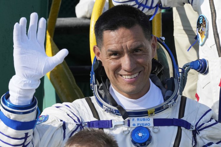 El estadounidense Frank Rubio, el astronauta de la NASA, en una fotografía de archivo. EFE/EPA/DMITRI LOVETSKY/POOL