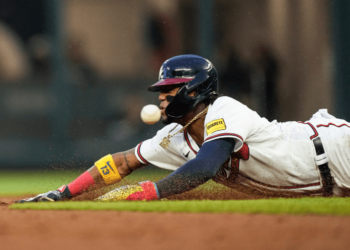 Ronald Acuña Jr la mandó dos veces para la calle y se pone a nada del 40-70