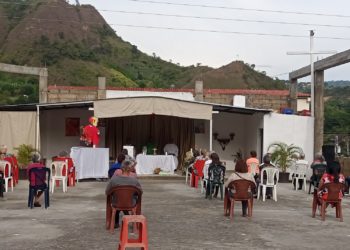 Rifa pro fondos para la construcción de su iglesia promueve feligresía de La Arboleda