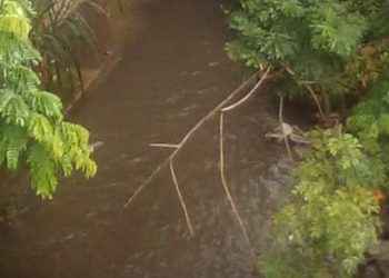 Denuncian falta de reparación de botes de agua y riesgos con el río Castán en Trujillo