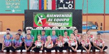 Trujillo recibió a sus talentos de la acrobática y trampolín   