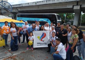 Delegación de Trujillo asistió al gran Jubileo de Oro de la Renovación Carismática Católica | Morelia Valero