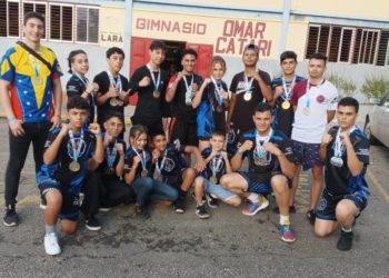 El kick-boxing merideño pegó duro en el Nacional