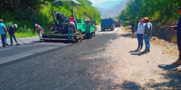 En el municipio Sucre avanzan trabajos de asfaltado