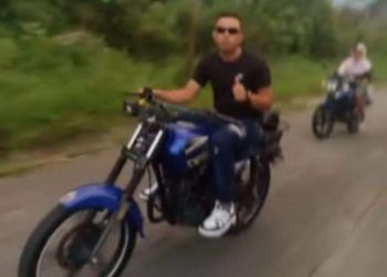 Muere joven en accidente de moto en el Turagual