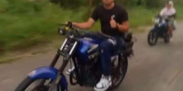 Muere joven en accidente de moto en el Turagual