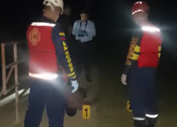 Muere hombre tras caer a río y ser arrastrado por la corriente