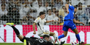 2-1. Kroos despierta a un líder que sostiene Bellingham