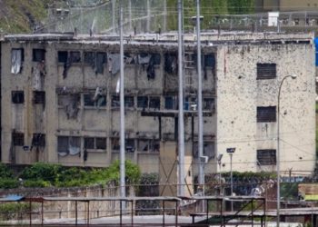 Gobierno interviene cárcel de Tocorón con más de 11.000 funcionarios