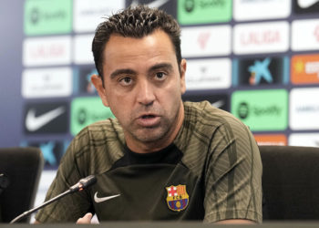 Xavi firma la renovación con el Barcelona hasta el año 2025 con un año más opcional