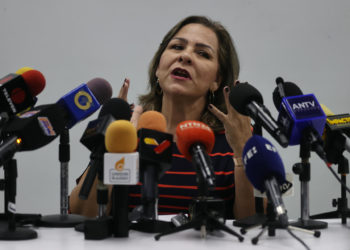 María Carolina Uzcátegui: Los lugares elegidos para votar ponen «en riesgo» las elecciones primarias