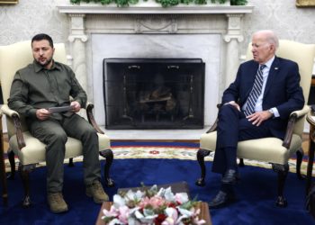 Biden reitera su apoyo a una paz «justa» para Ucrania al recibir a Zelenski en Washington