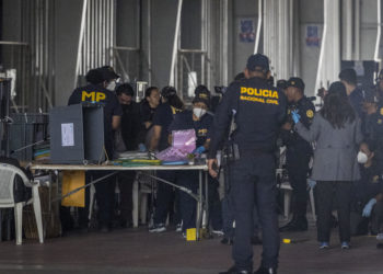 El Tribunal electoral de Guatemala garantiza los resultados electorales pese al allanamiento