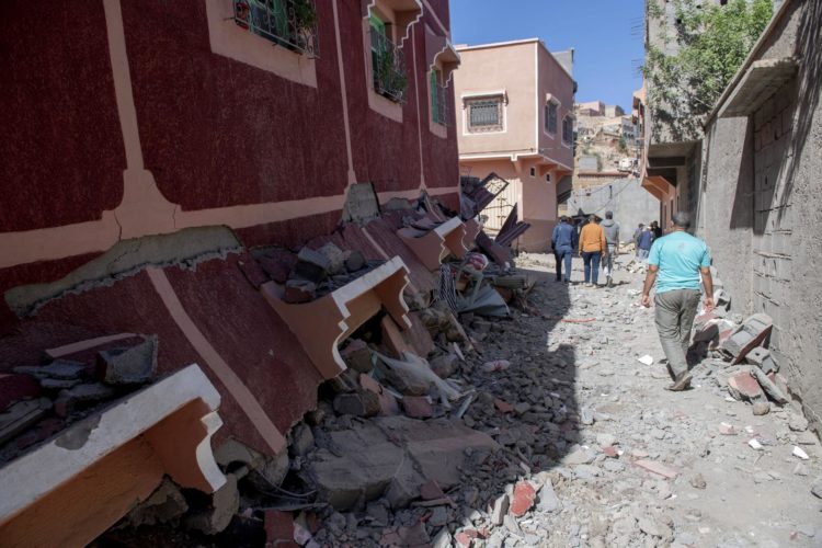 Edificios destruidos en Marrakesh (Marruecos) por el terremoto ocurrido en la noche del viernes. EFE/EPA/JALAL MORCHIDI