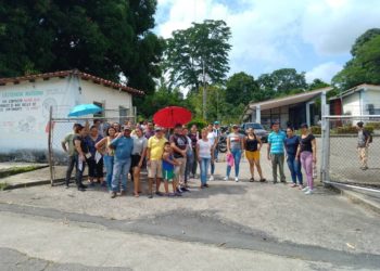Comunidad de Guayabones reclama cambios arbitrarios del personal de salud