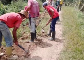 Alcaldía de Arzobispo Chacón organiza convites para recuperar la vialidad