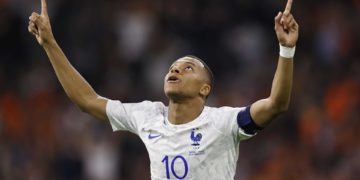 1-2. Mbappé manda a Francia a la Eurocopa