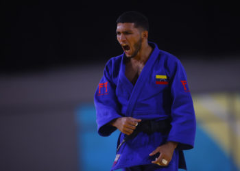 El venezolano Willis García derrota en 40 segundos al canadiense Julien Frascadore