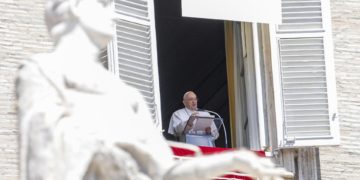 El papa anuncia la publicación de una exhortación sobre Santa Teresita del Niño Jesús