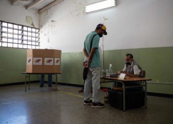 La oposición rechaza posponer la fecha de las primarias