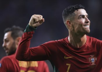 3-1. Un doblete de Cristiano lleva a Portugal a la Eurocopa
