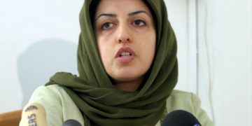 Nobel de la Paz reconoce lucha por los derechos de las mujeres de la iraní Mohammadi