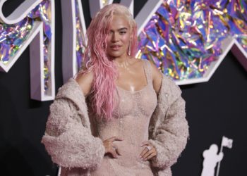 Karol G anuncia su gira latinoamericana y un concierto en su natal Medellín el 1 de diciembre