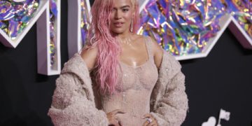 Karol G anuncia su gira latinoamericana y un concierto en su natal Medellín el 1 de diciembre