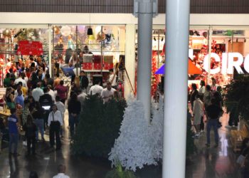 Ciro le abre las puertas a la Navidad apostándole a la unión familiar