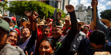 Indígenas de Venezuela celebran el Día de la Resistencia llamando a la defensa del territorio