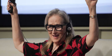 Meryl Streep, premio Princesa de Asturias de las Artes, baila al son de la gaita en Oviedo