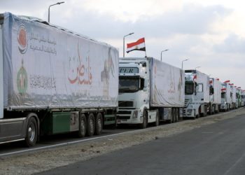 Séptimo convoy de ayuda humanitaria entra en Gaza a través de Egipto en medio de escalada