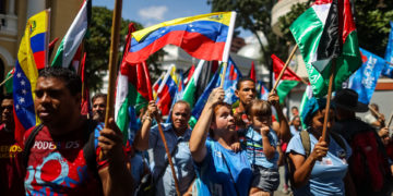 Cerca de un centenar de chavistas se concentra en Caracas en respaldo al pueblo palestino