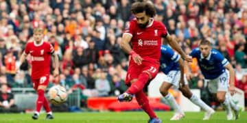 2-0. Luis Díaz aclara el camino y Salah ejecuta