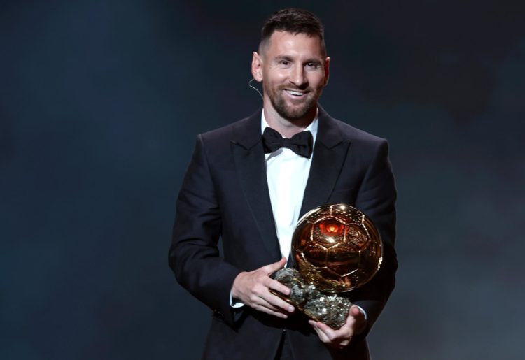 El argentino Lionel Messi consiguió este lunes su octavo Balón de OroEFE/EPA/MOHAMMED BADRA