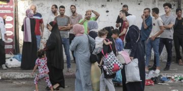 Confusión y caos entre los civiles de Gaza tras petición de Israel de evacuar hacia el sur