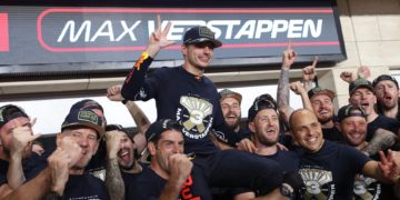 Verstappen resuelve por la vía rápida