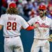 10-0. Triunfo de escándalo de los Filis , que aumenta a dos juegos su ventaja en la serie