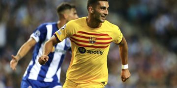 0-1. El Barça hace un ejercicio de supervivencia en Oporto