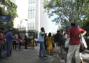 Cinco terremotos consecutivos de hasta 6,2 de magnitud sacuden India, Nepal y Afganistán