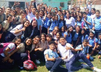 Colegio Fe y Alegría Gonzalo Senior inicia año escolar con nueva mención en Asistente de Farmacia