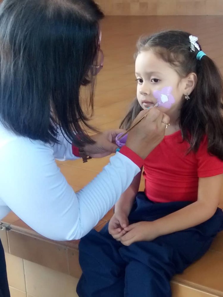 Colegio Fe y Alegría Gonzalo Senior inicia año escolar con nueva mención en Asistente de Farmacia