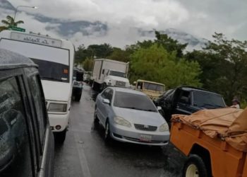 Productores cierran el puente Zumbador en Boconó